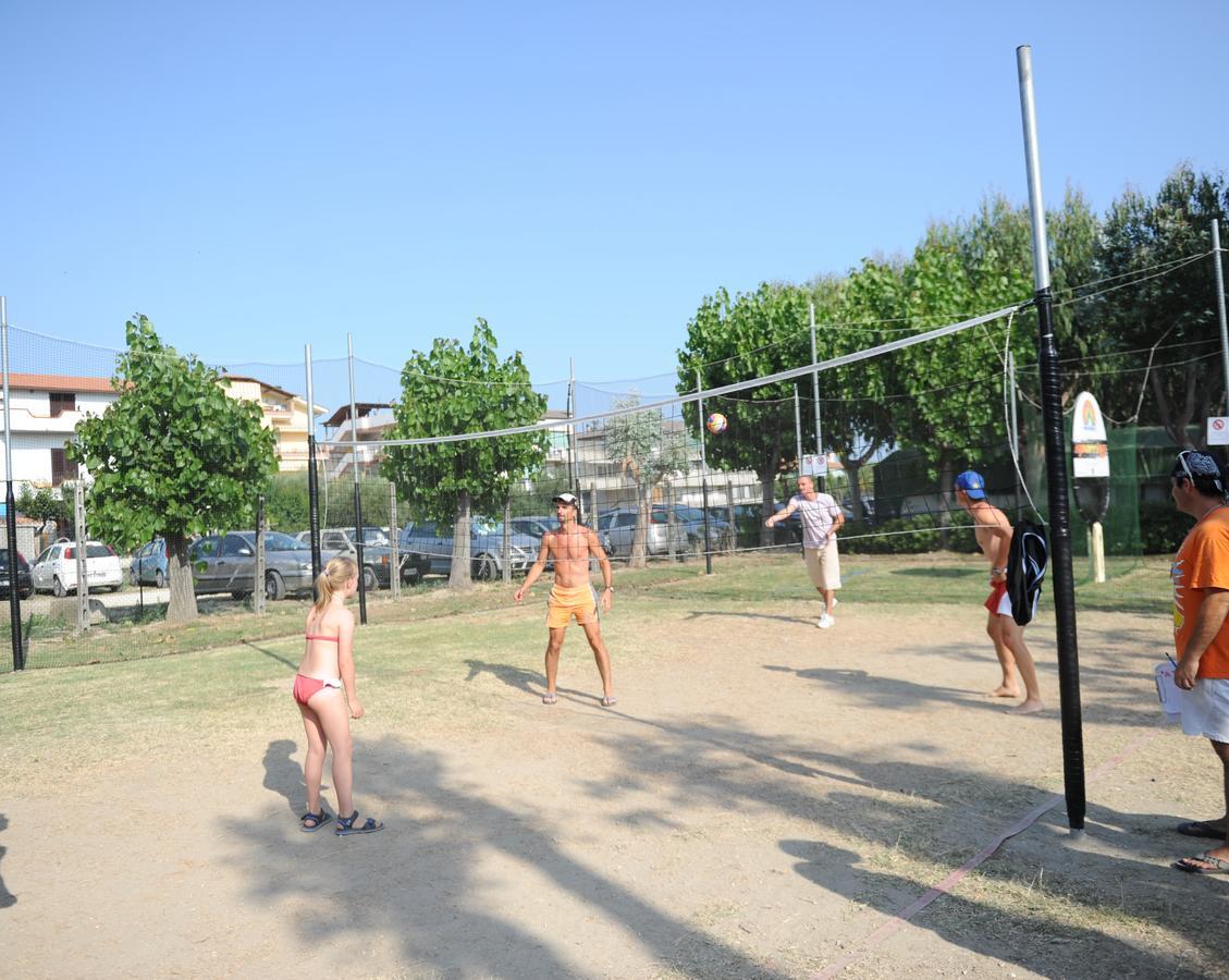 Camping & Village Eucaliptus Alba Adriatica Exterior foto